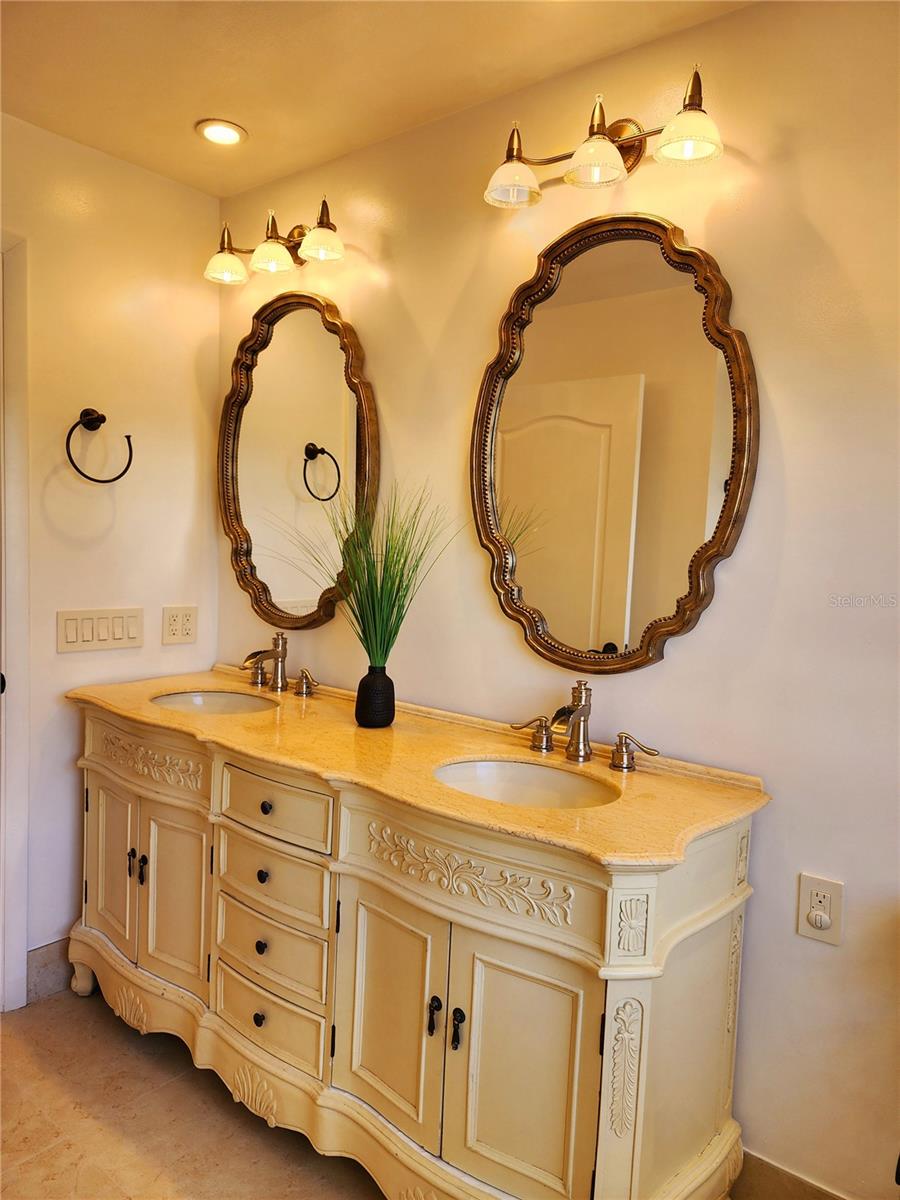 Image 31 of 39 For 4801 Grapevine Way