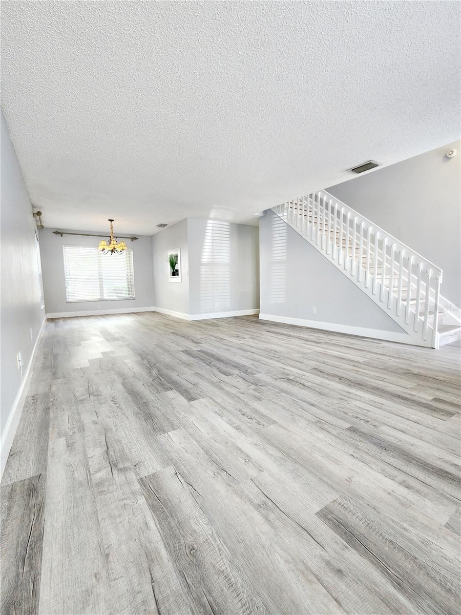 Image 6 of 39 For 4801 Grapevine Way