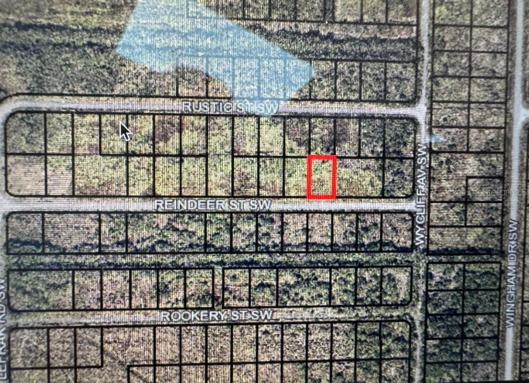 Image 4 of 7 For 1325 Reindeer Street Sw