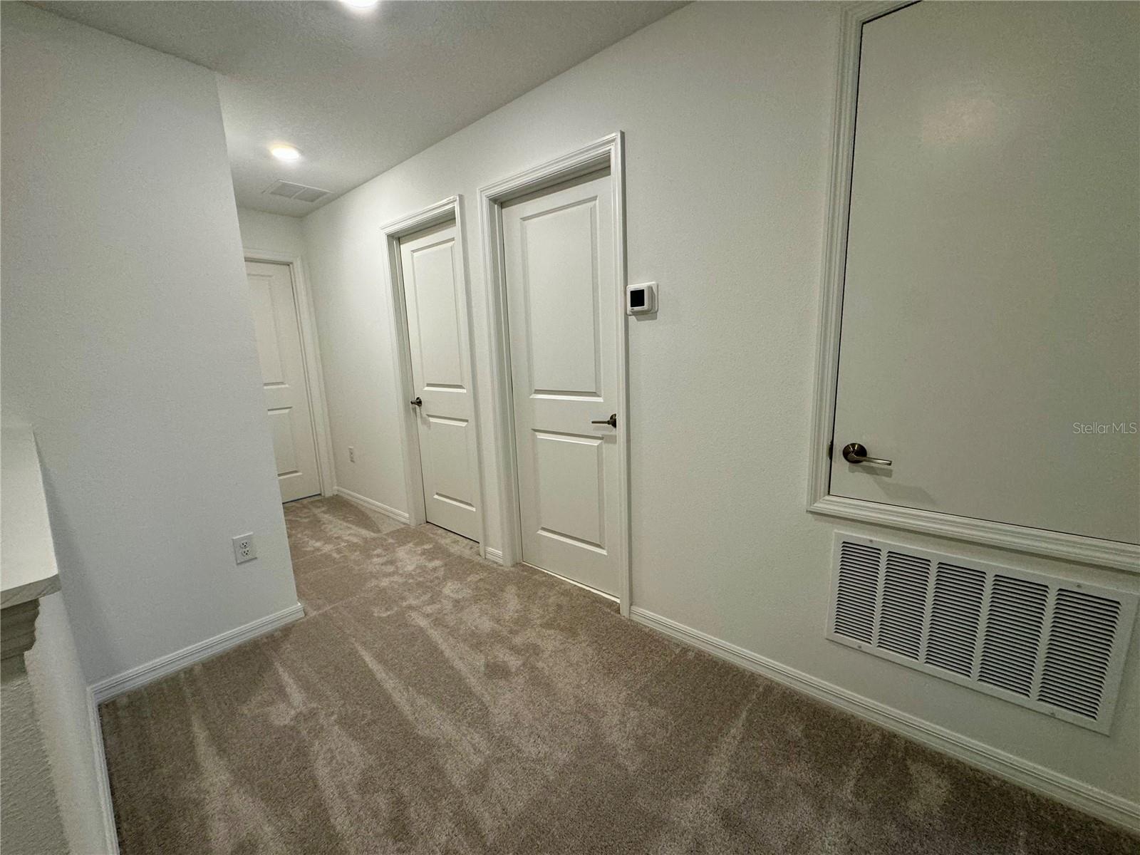 Image 13 of 32 For 3037 Canary Avenue