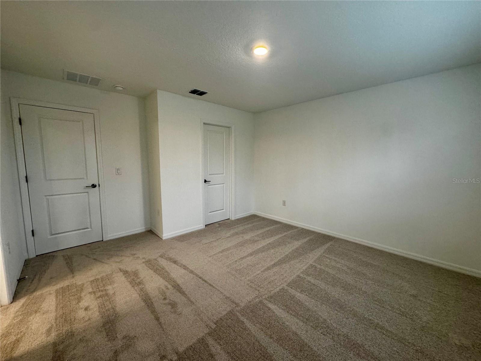 Image 15 of 32 For 3037 Canary Avenue