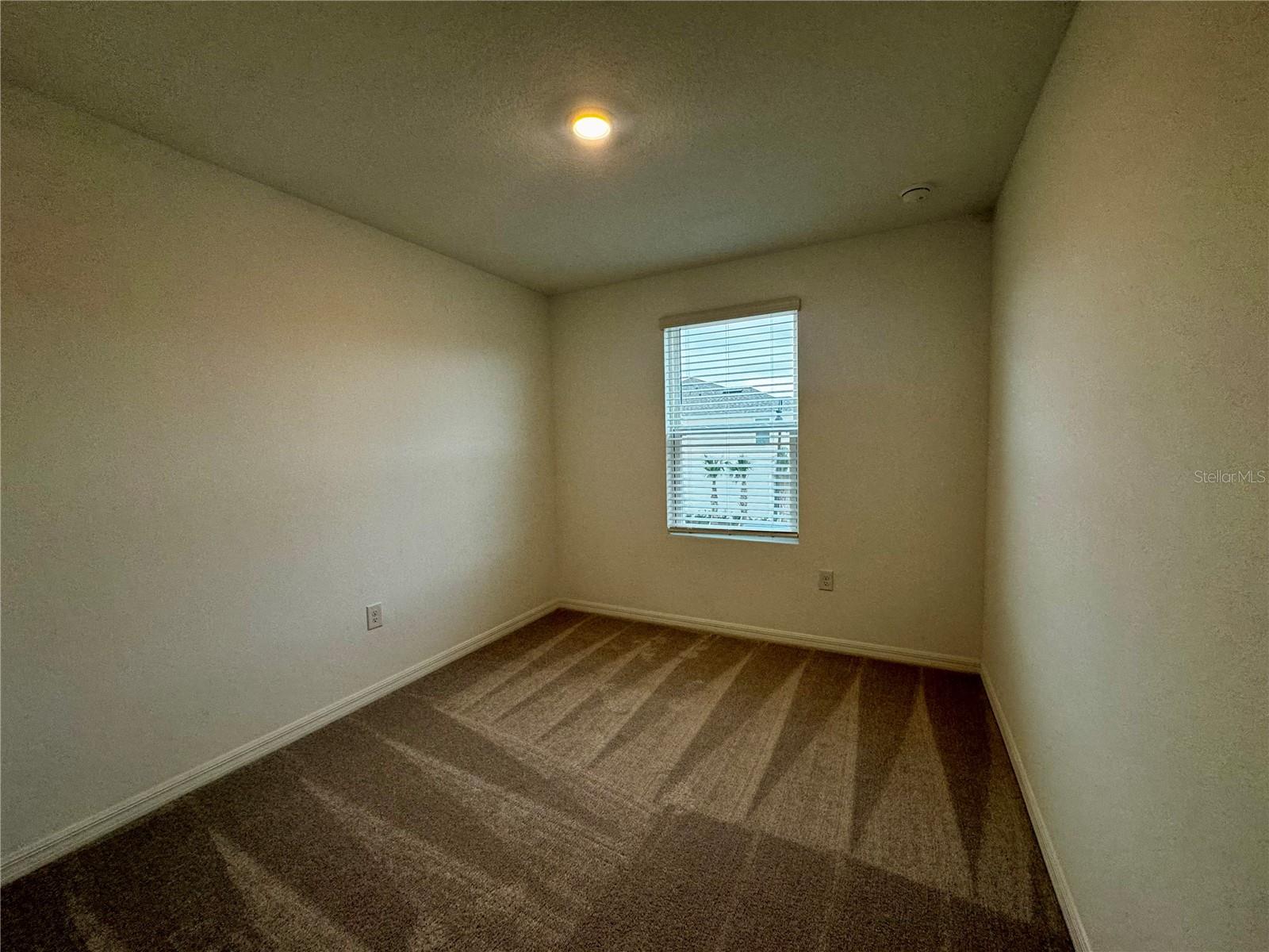 Image 20 of 32 For 3037 Canary Avenue