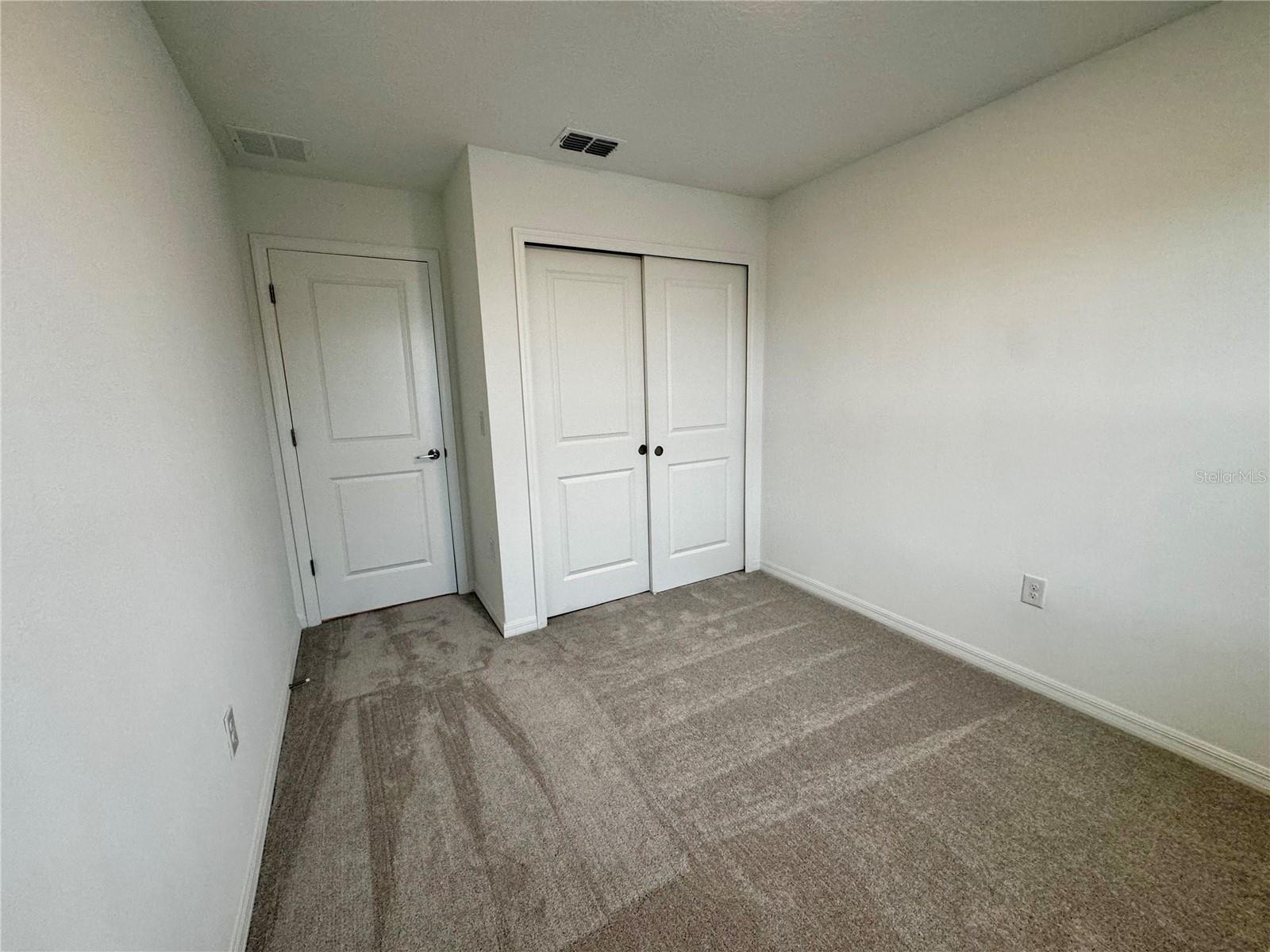 Image 21 of 32 For 3037 Canary Avenue