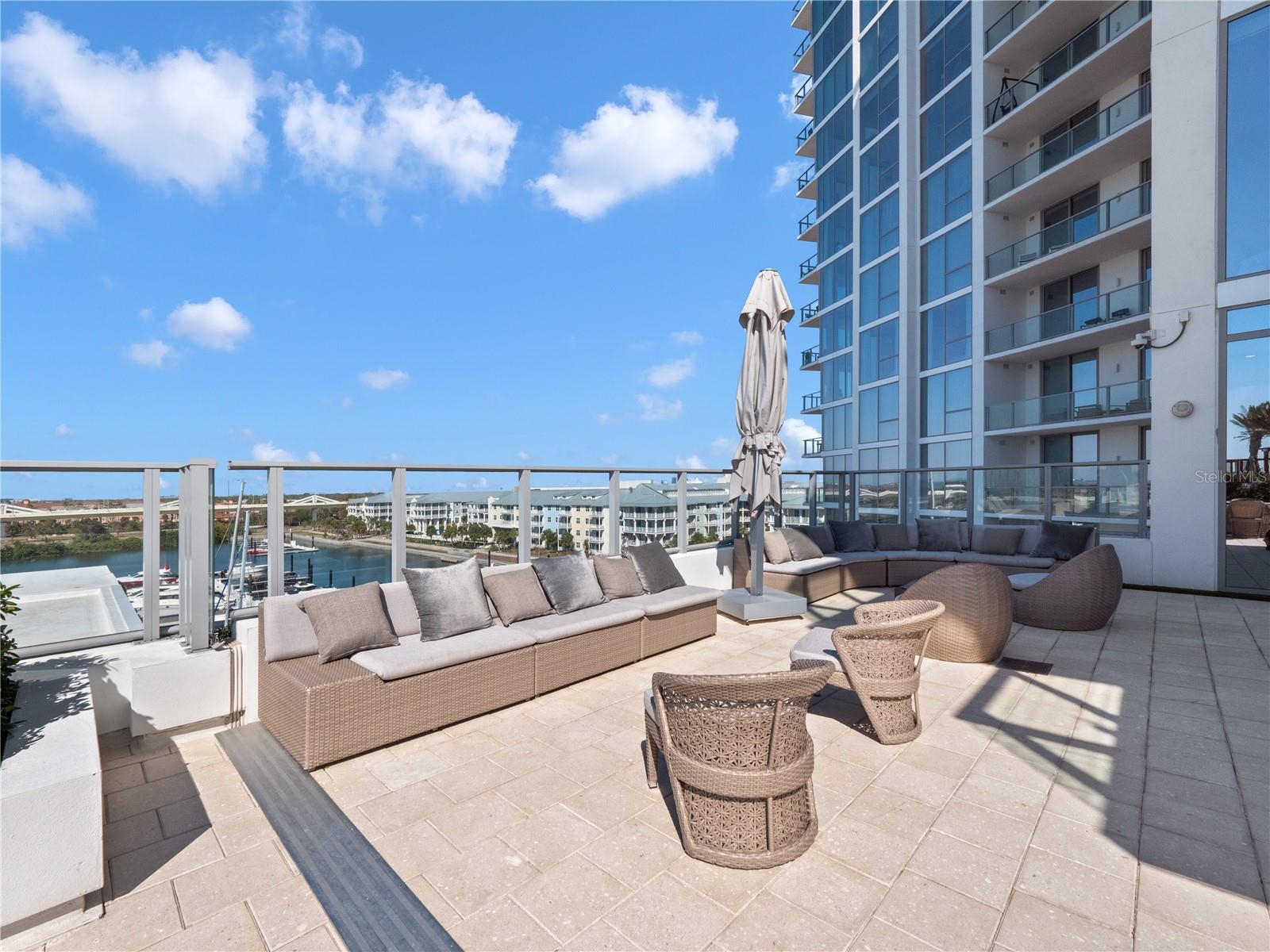 Listing photo id 52 for 5120 Marina Way 12003