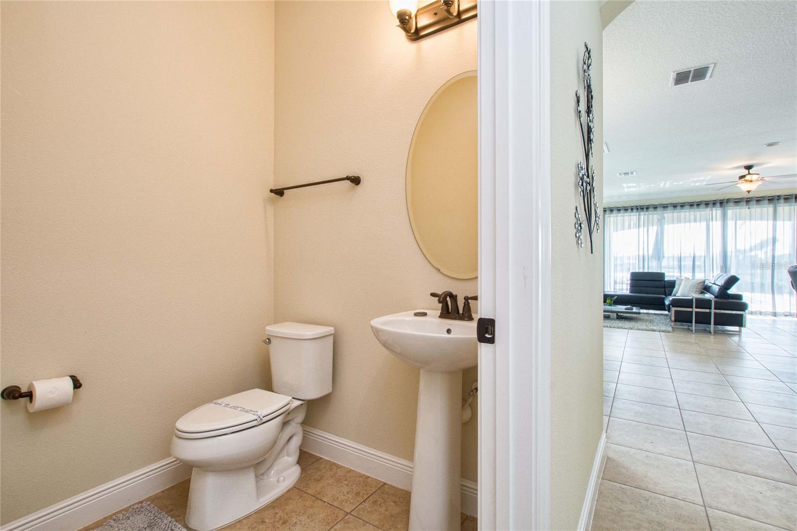 Image 21 of 41 For 7824 Loxahatchee Court