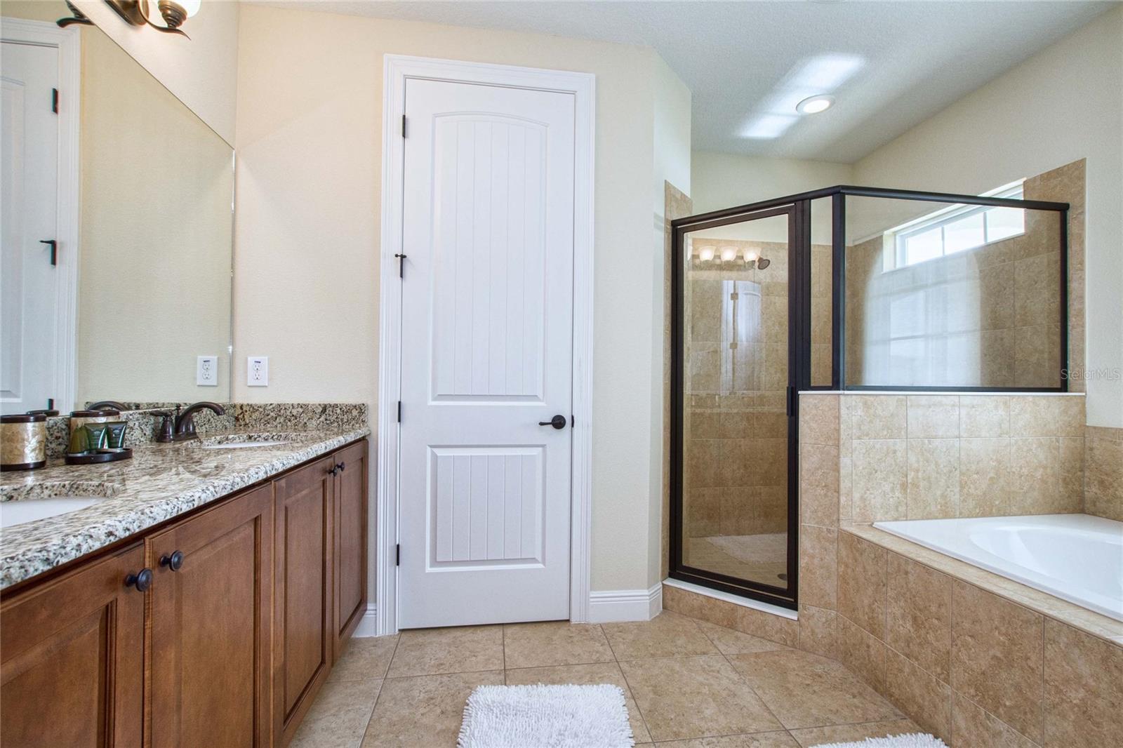Image 26 of 41 For 7824 Loxahatchee Court