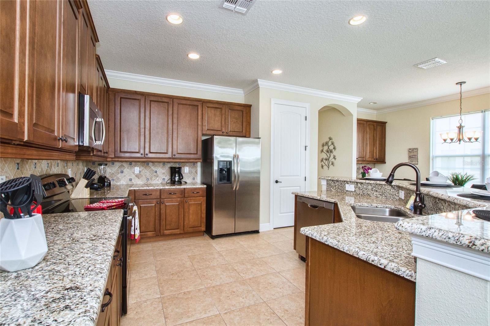 Image 9 of 41 For 7824 Loxahatchee Court