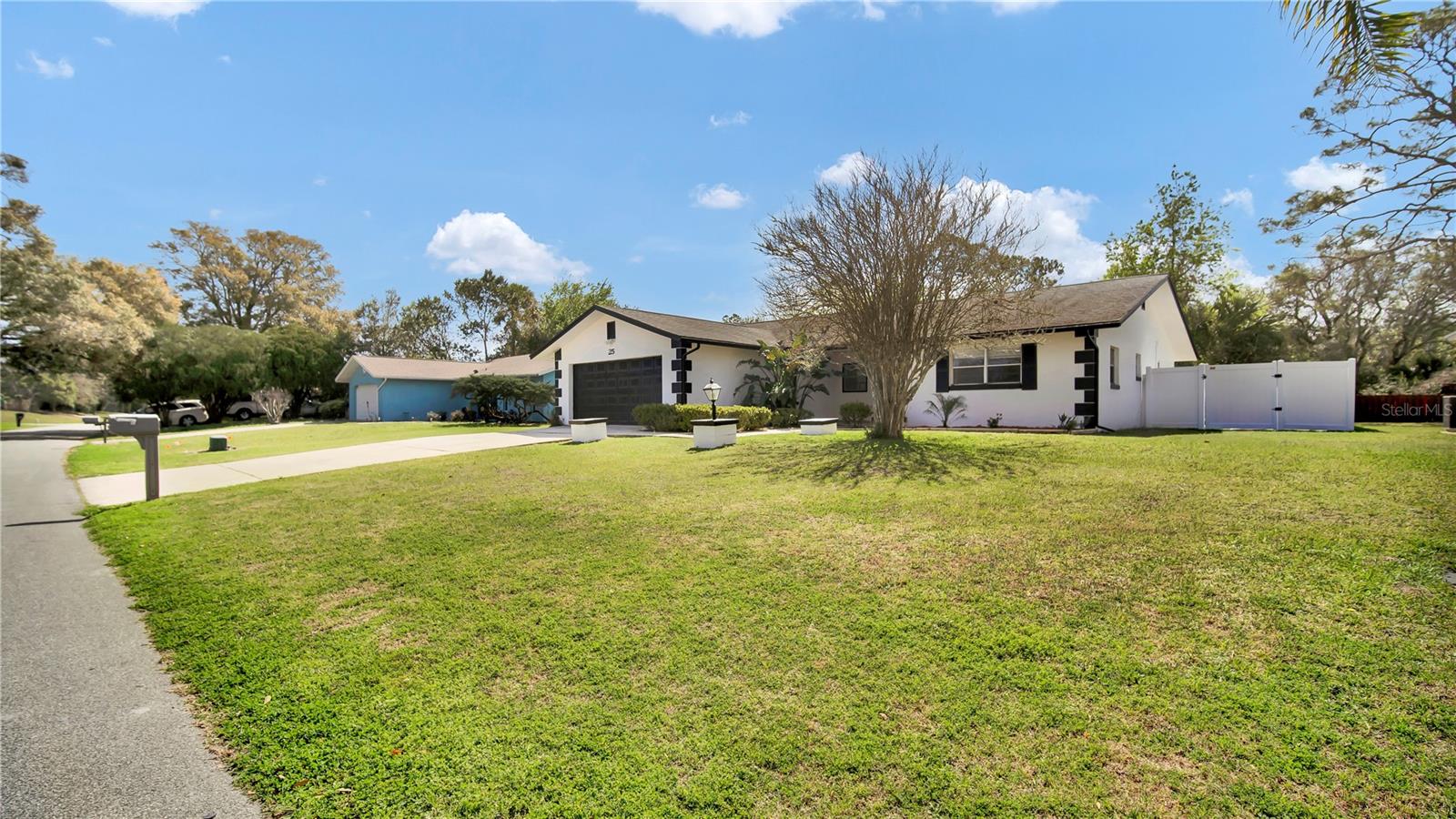 Image 41 of 42 For 25 Blaine Drive