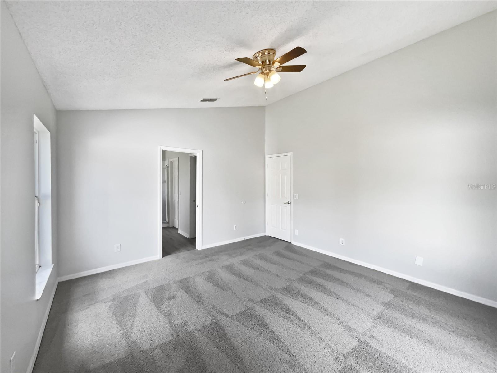 Image 22 of 24 For 332 Lake Doe Boulevard