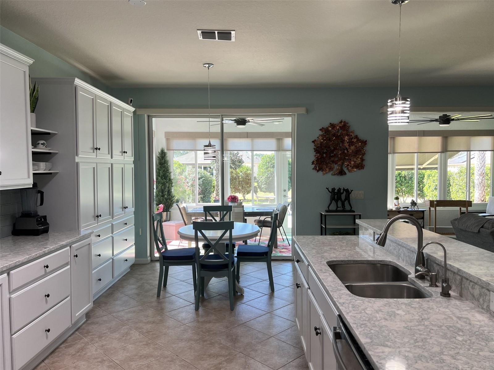 Image 11 of 45 For 6832 93rd Avenue