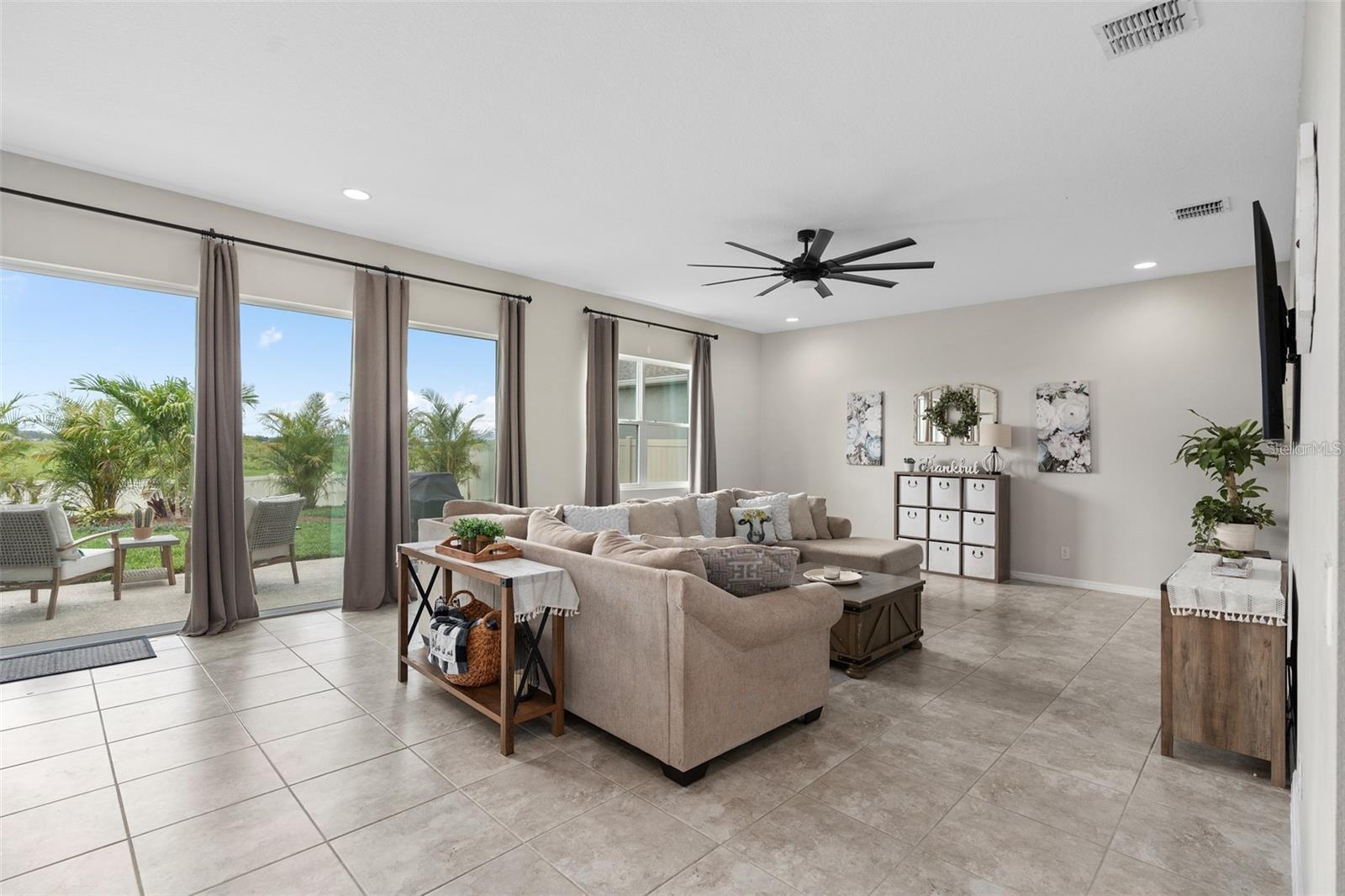 Image 12 of 34 For 2091 Brillante Drive