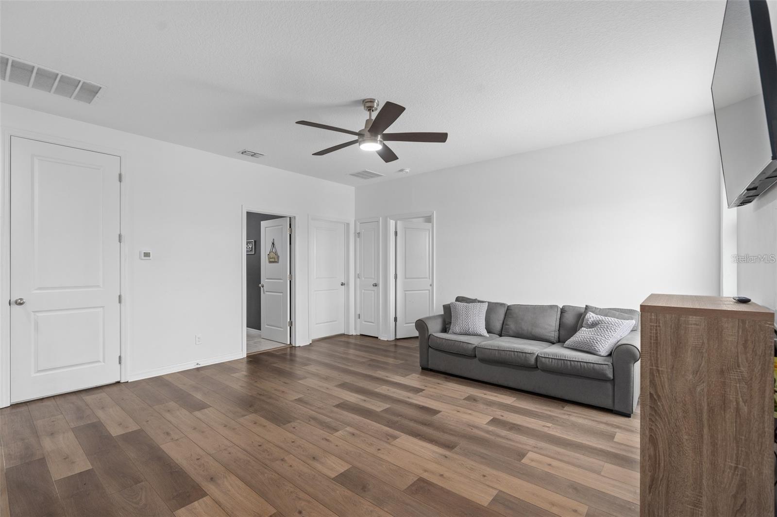 Image 16 of 34 For 2091 Brillante Drive