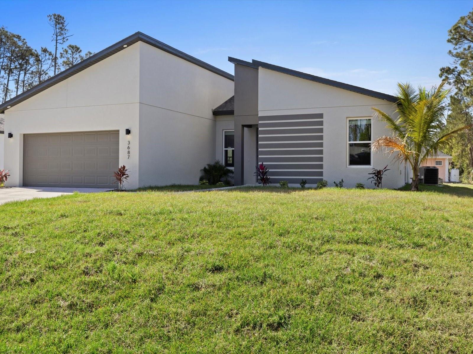 Image 2 of 31 For 24520 Kingsway Circle