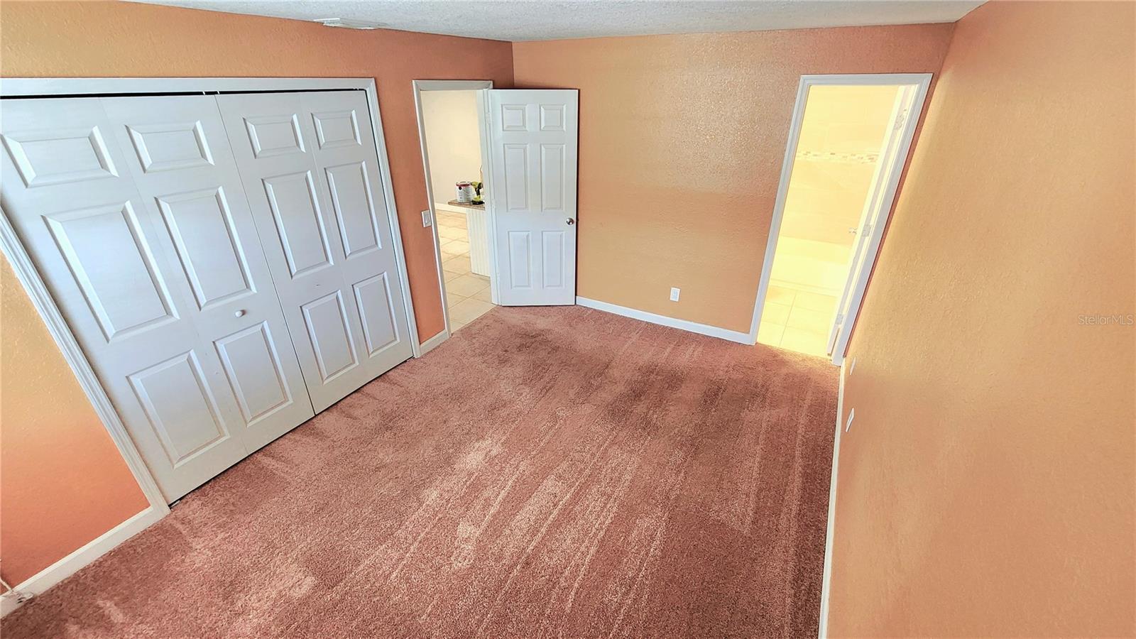 Image 7 of 16 For 552 Golden Raintree Place