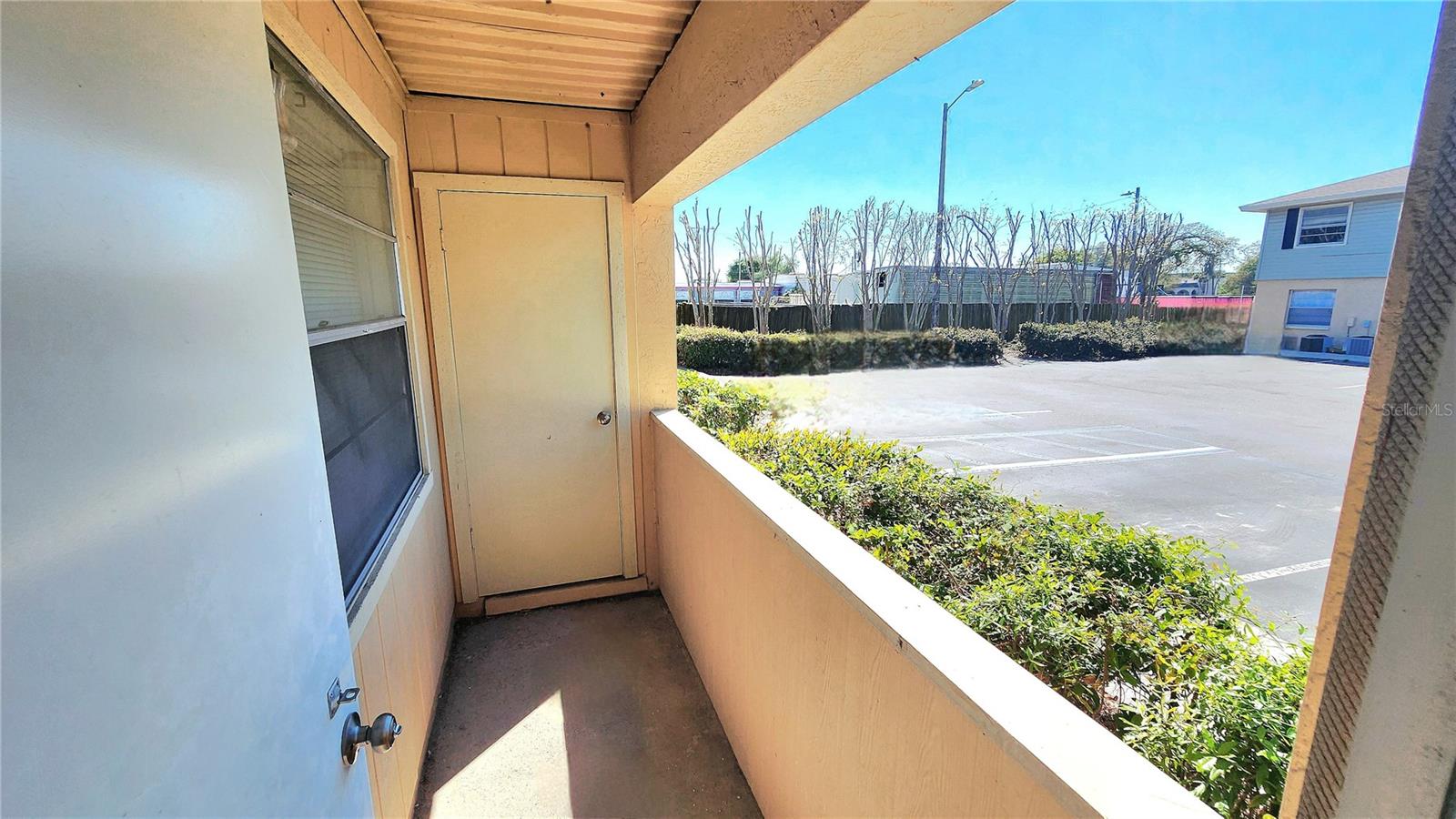 Image 8 of 16 For 552 Golden Raintree Place