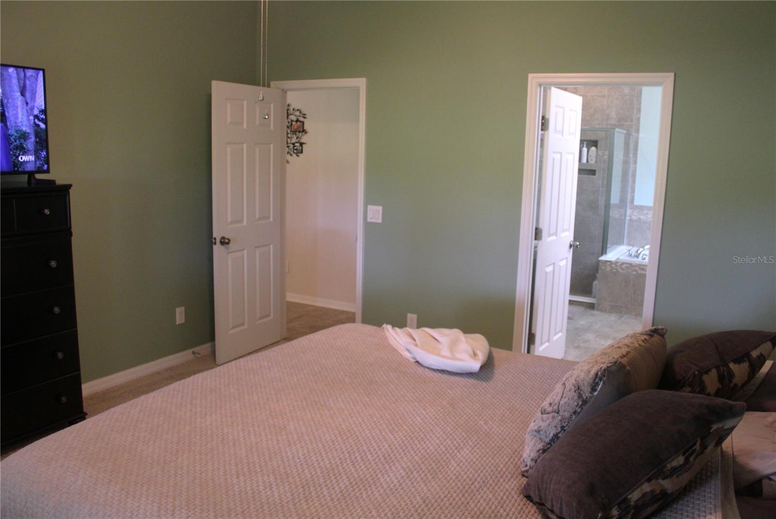 Image 8 of 33 For 4110 Arlington Ridge Boulevard