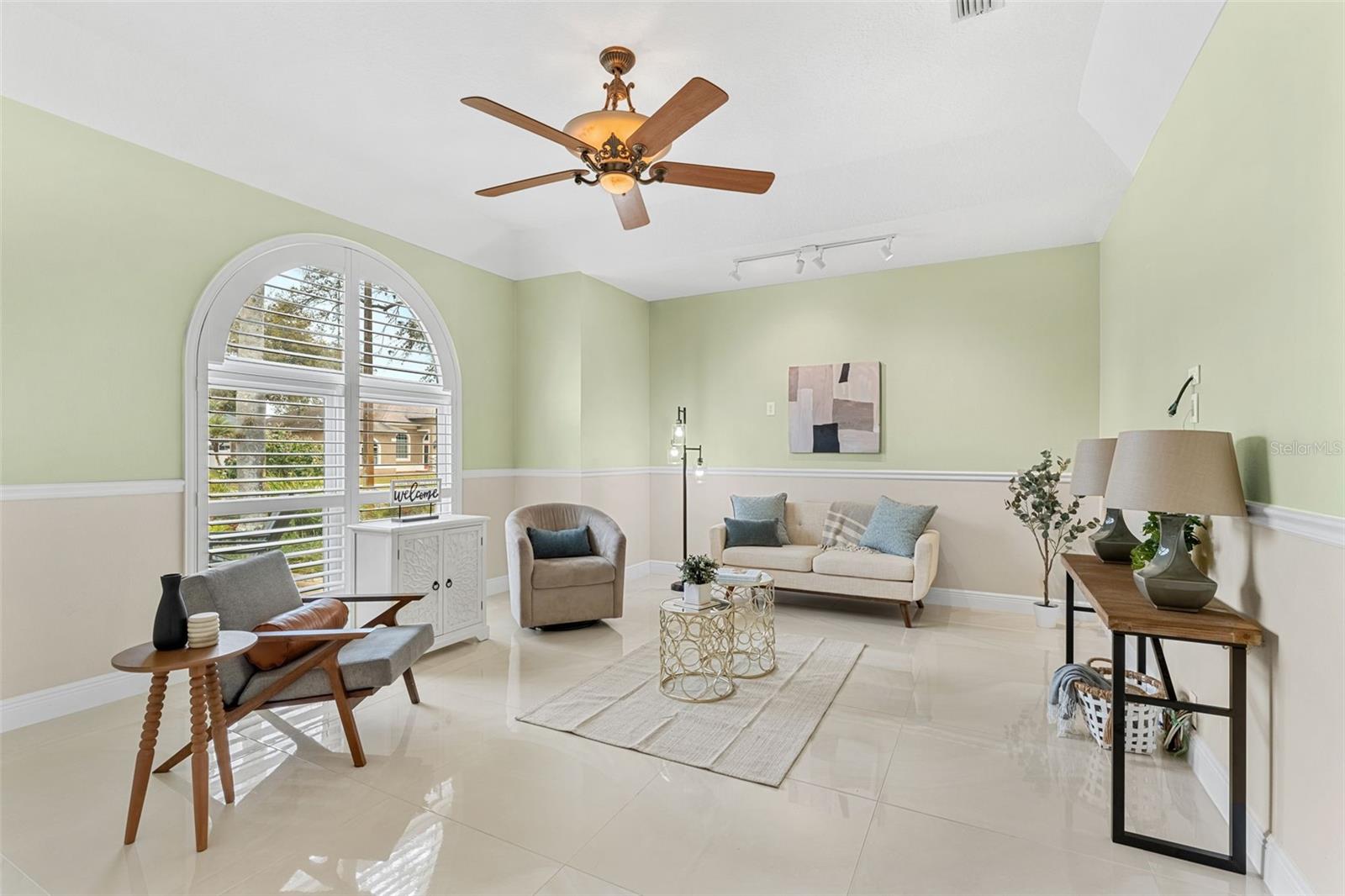 Image 11 of 67 For 2726 Babbitt Avenue