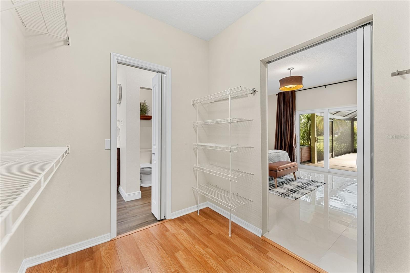 Image 33 of 67 For 2726 Babbitt Avenue