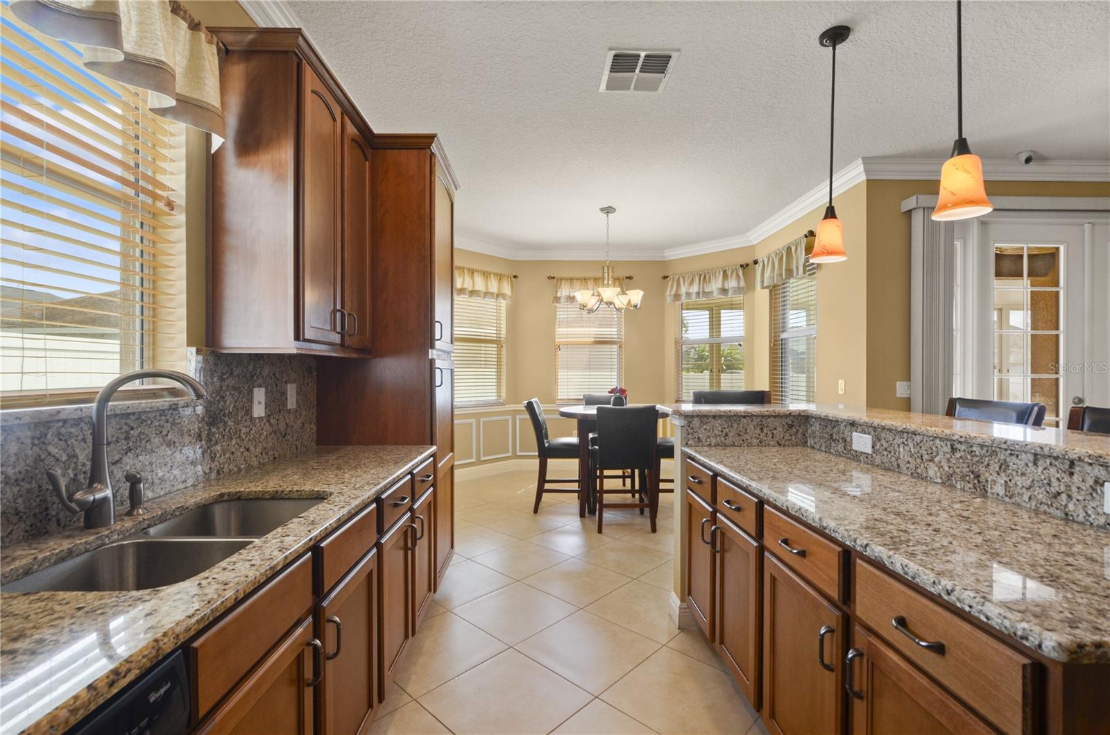 Image 18 of 28 For 4414 Azure Isle Way