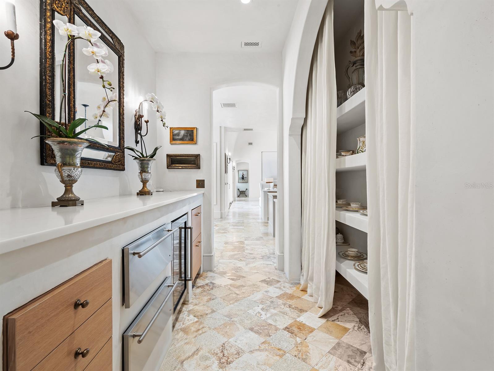 Image 11 of 59 For 861 Bonita Drive