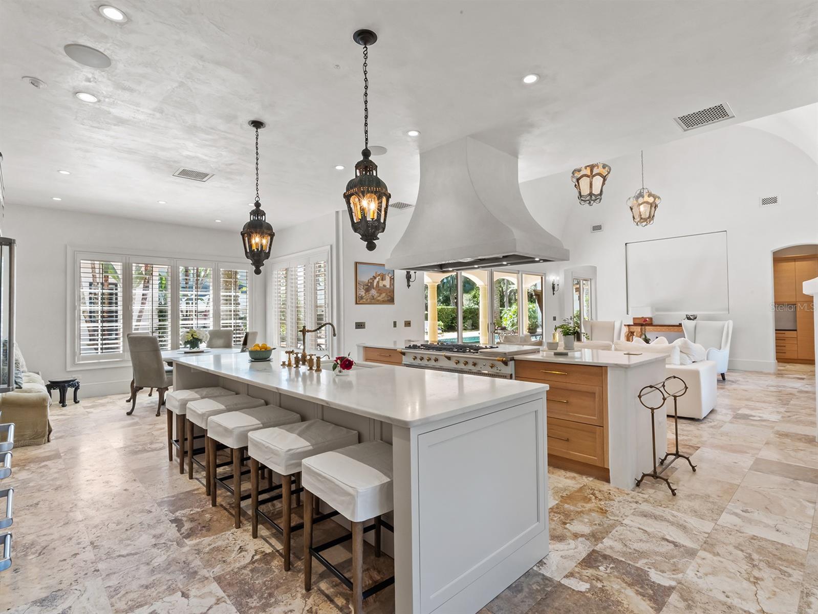 Image 14 of 59 For 861 Bonita Drive