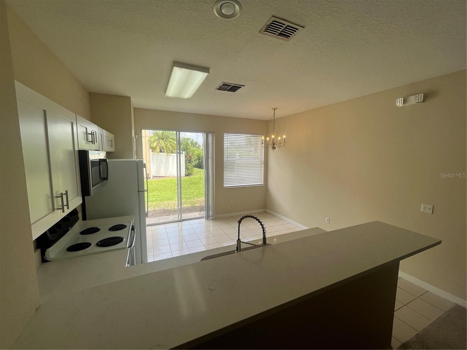 Image 12 of 36 For 5290 Paradise Cay Circle