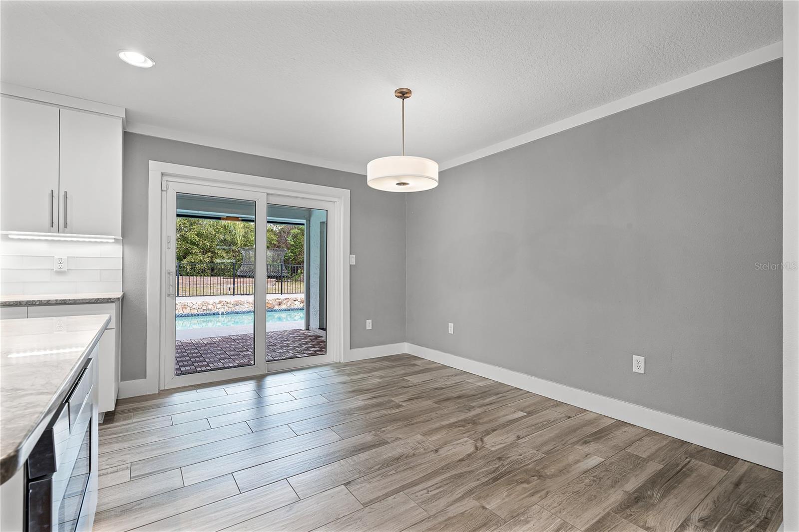 Image 10 of 51 For 8908 Turnberry Court