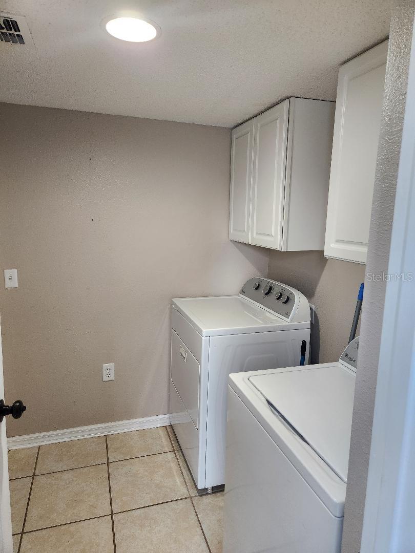 Image 14 of 48 For 719 Garnette Avenue