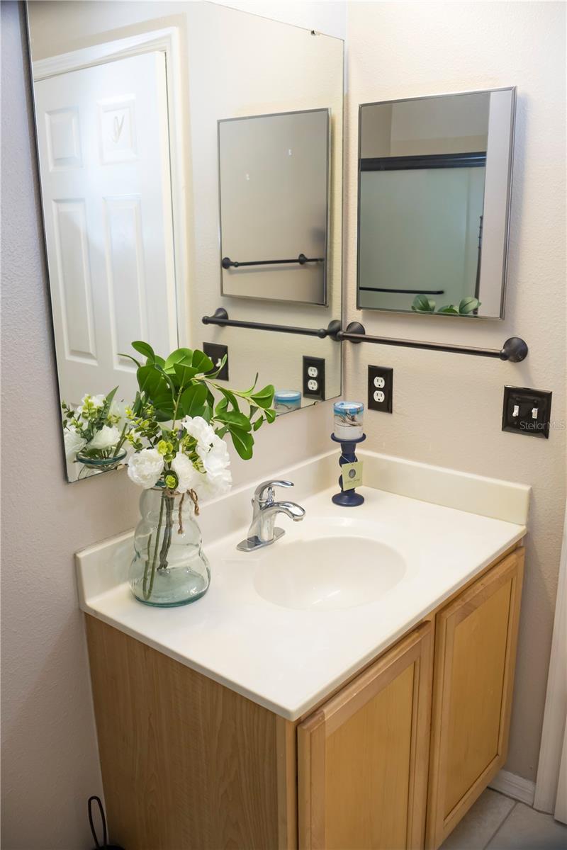 Image 39 of 48 For 719 Garnette Avenue