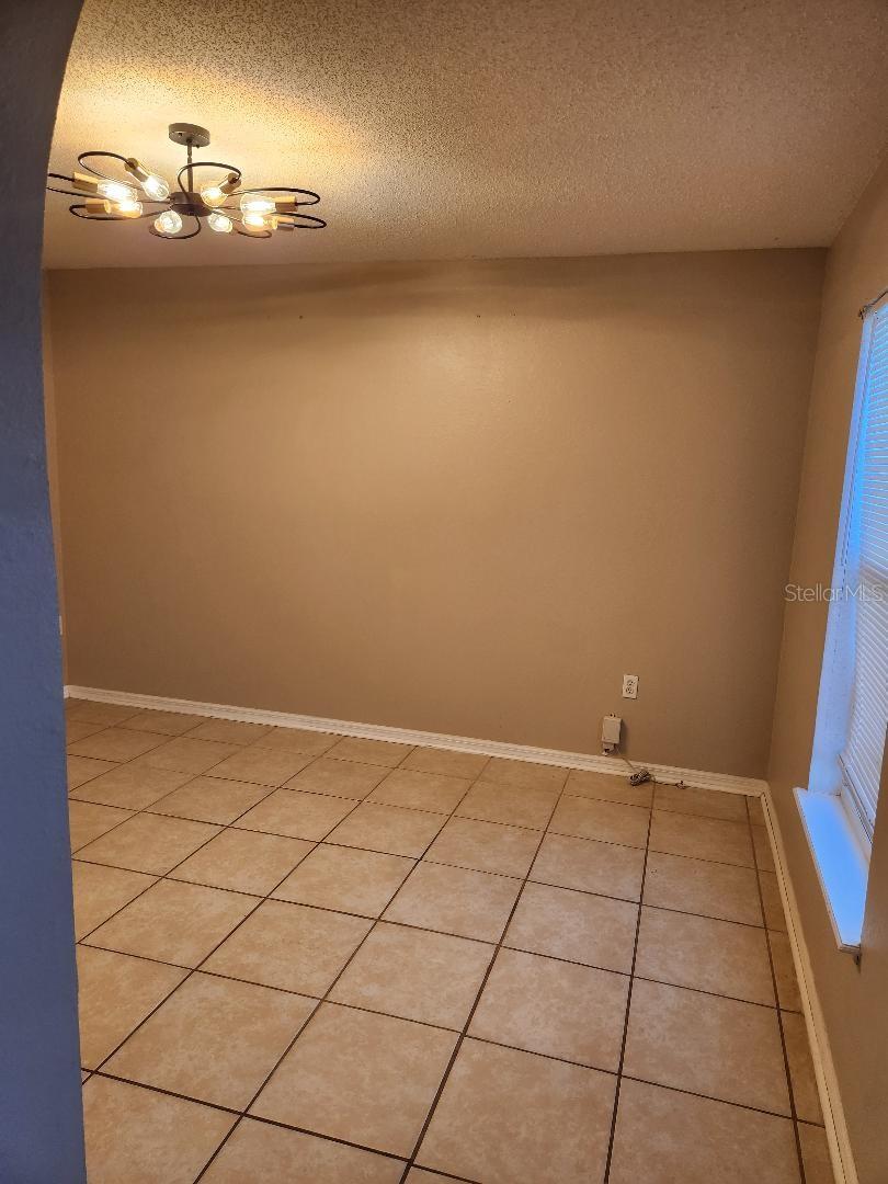 Image 7 of 48 For 719 Garnette Avenue