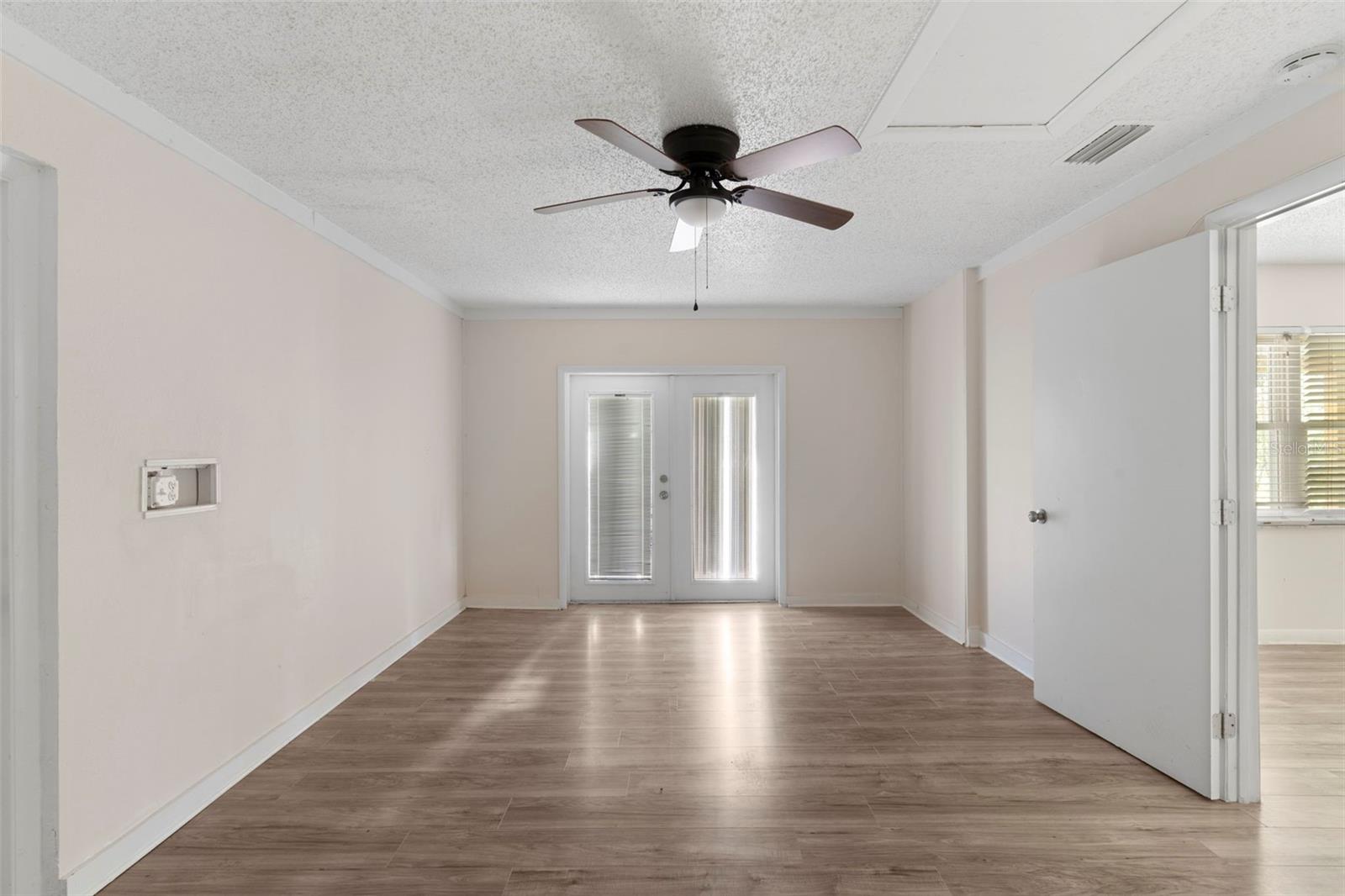 Image 18 of 34 For 20639 Rainbow Lakes Boulevard