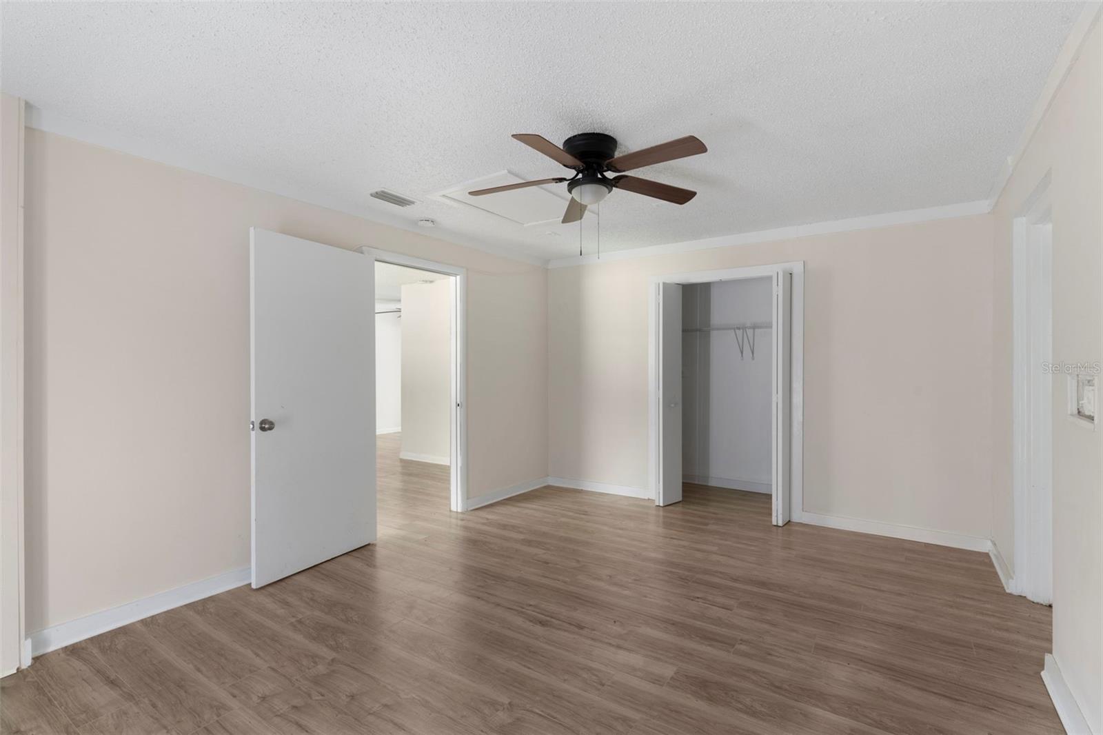 Image 19 of 34 For 20639 Rainbow Lakes Boulevard