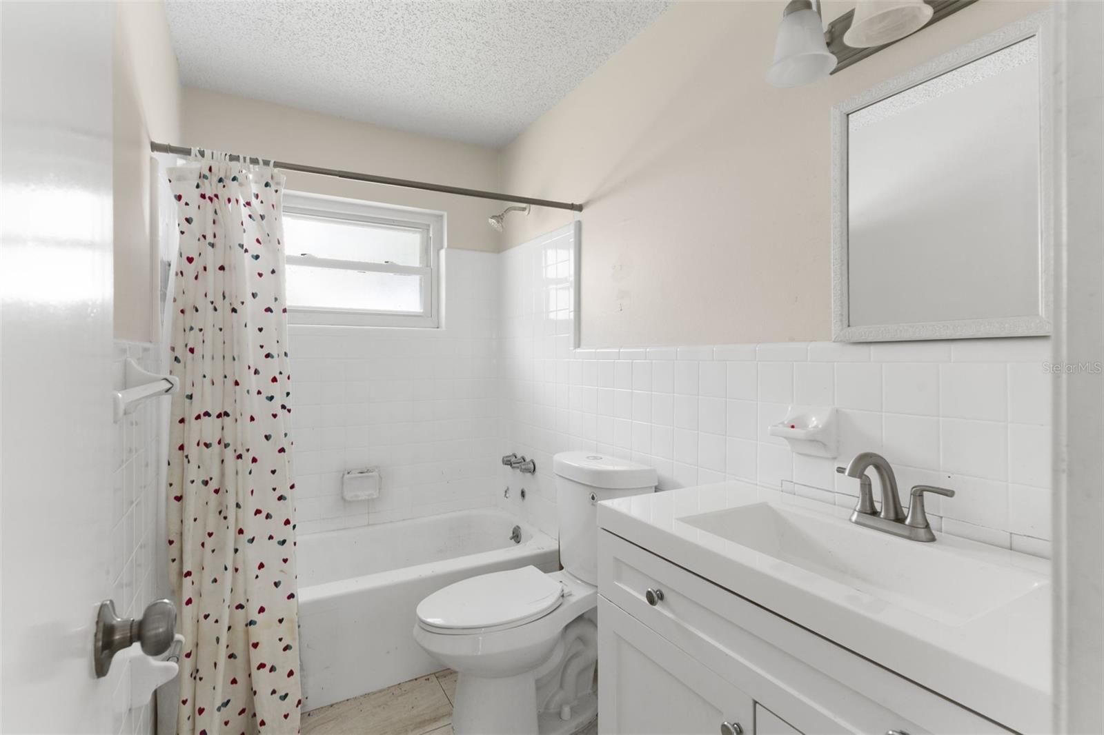 Image 23 of 34 For 20639 Rainbow Lakes Boulevard