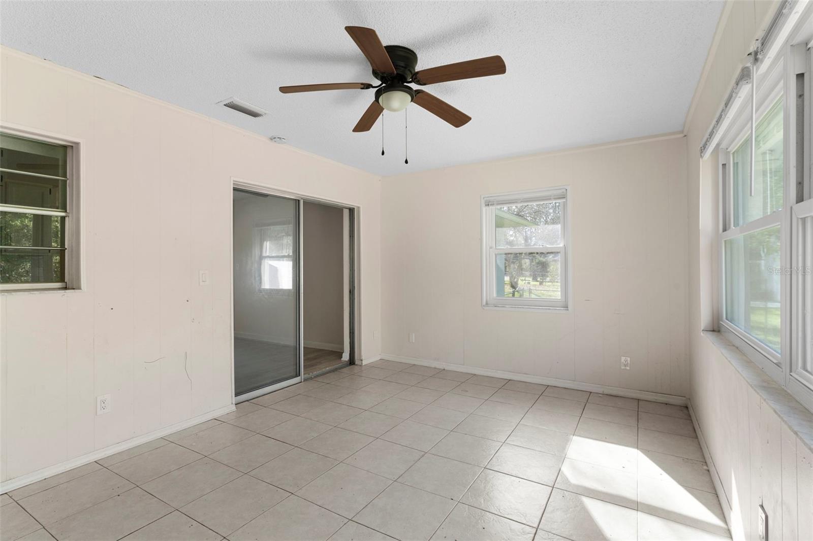 Image 27 of 34 For 20639 Rainbow Lakes Boulevard