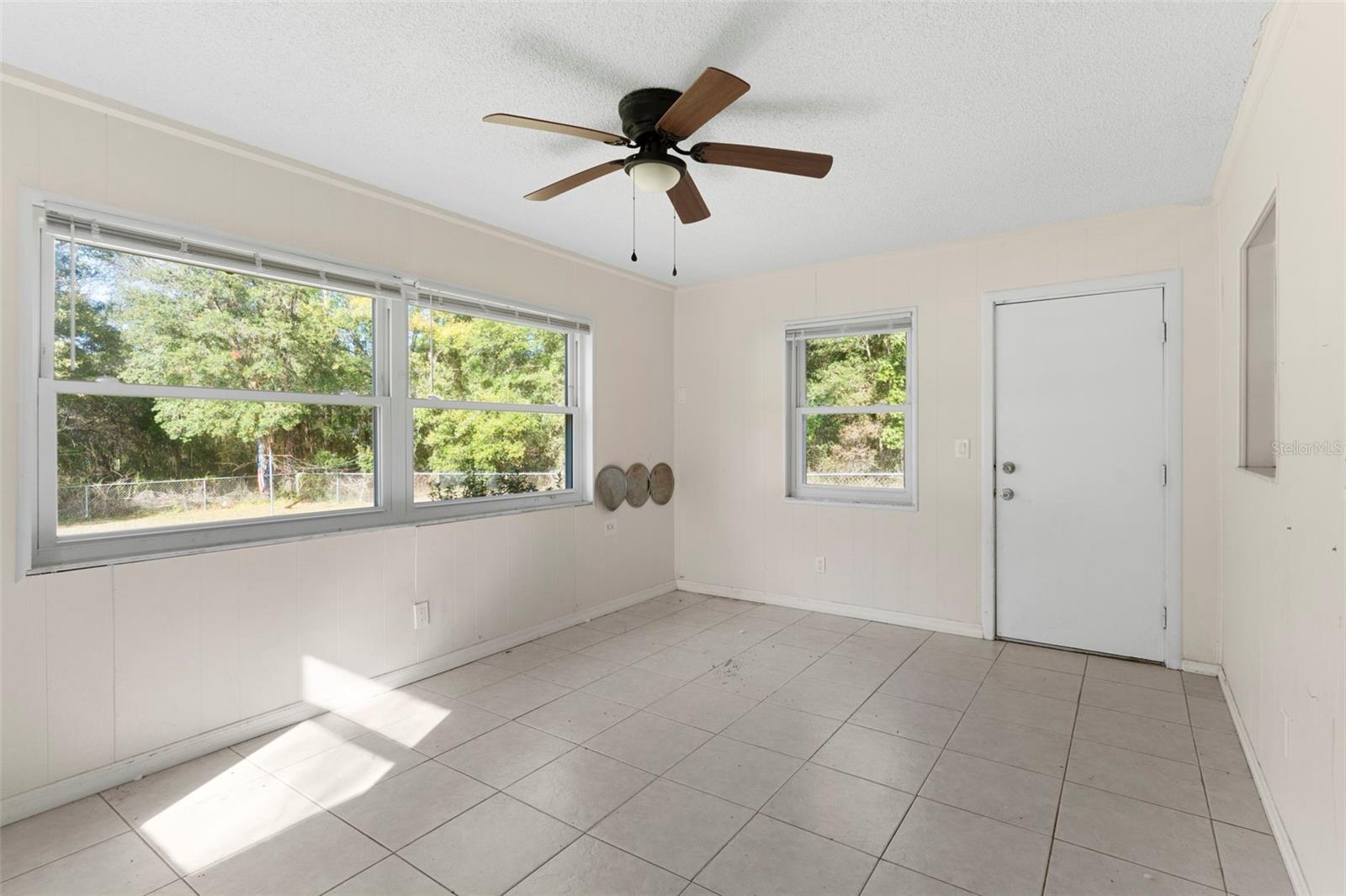 Image 28 of 34 For 20639 Rainbow Lakes Boulevard