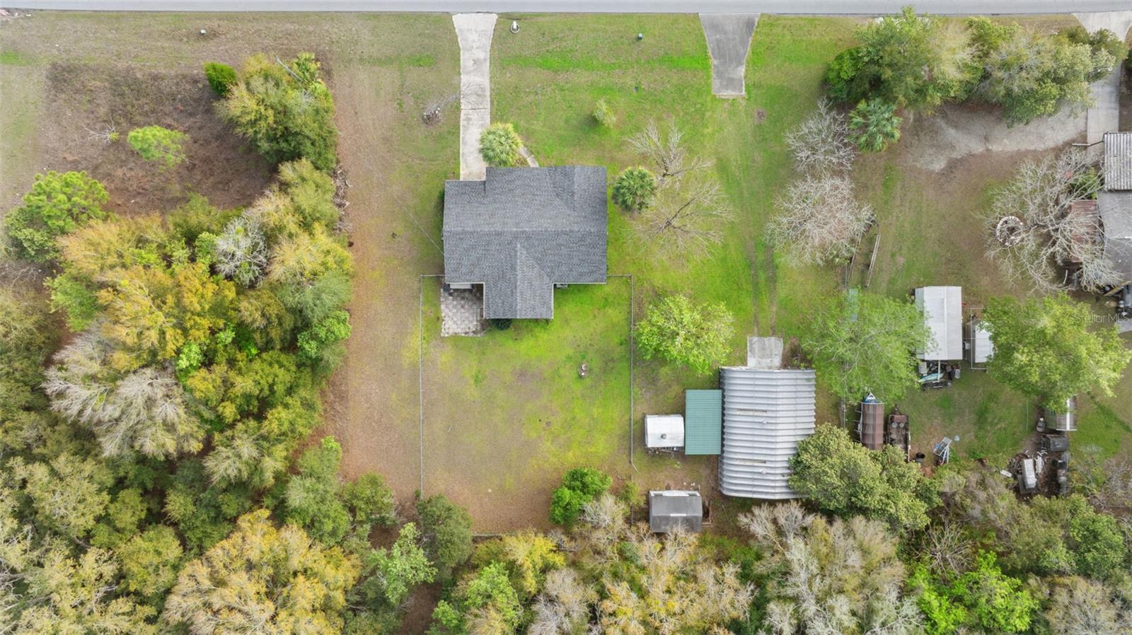 Image 32 of 34 For 20639 Rainbow Lakes Boulevard