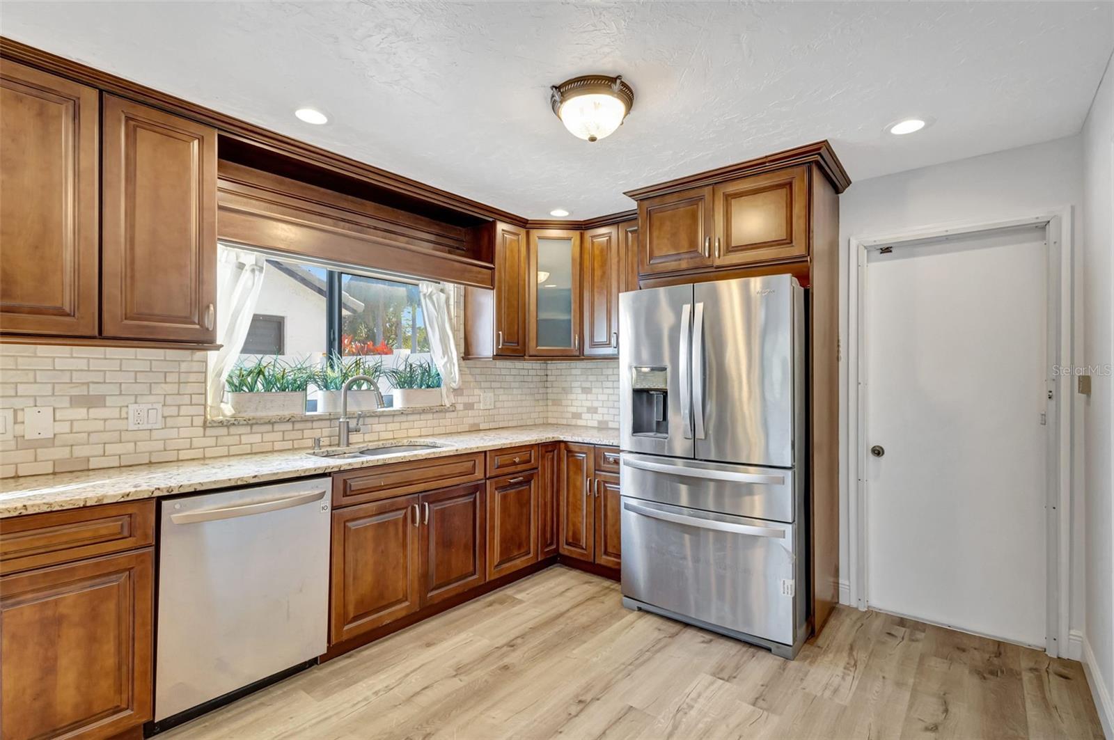 Image 17 of 52 For 2502 23rd Cranbrook Drive