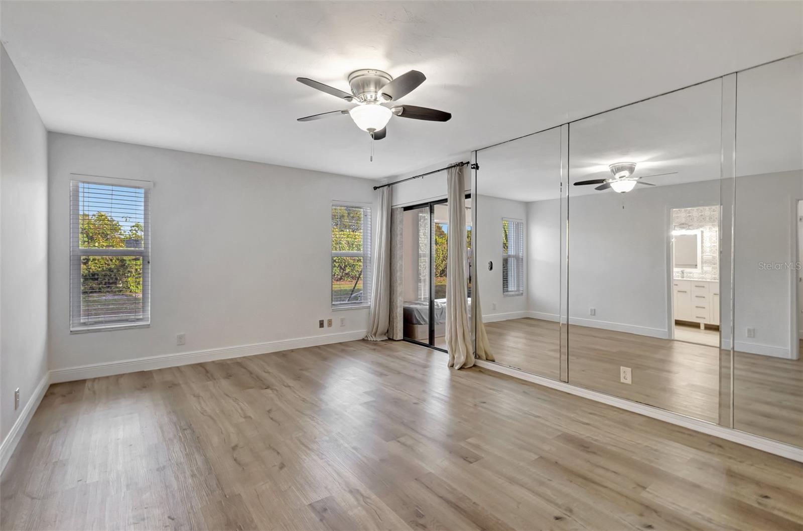 Image 23 of 52 For 2502 23rd Cranbrook Drive