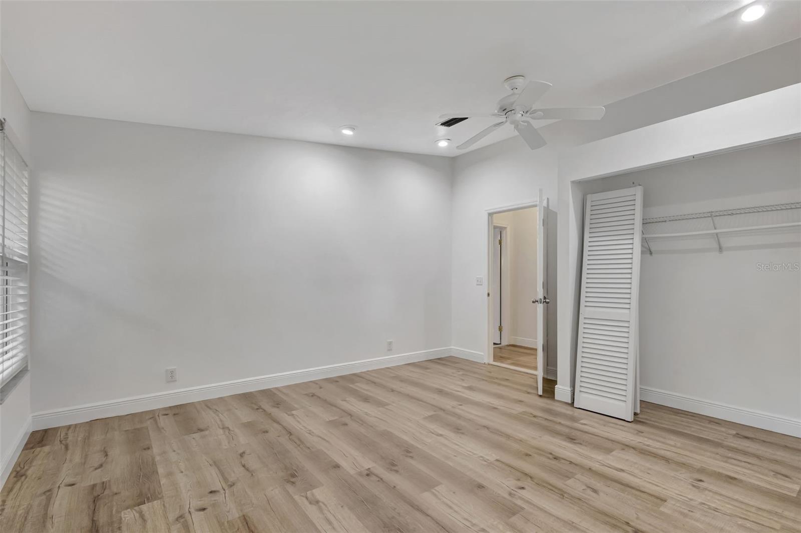 Image 28 of 52 For 2502 23rd Cranbrook Drive
