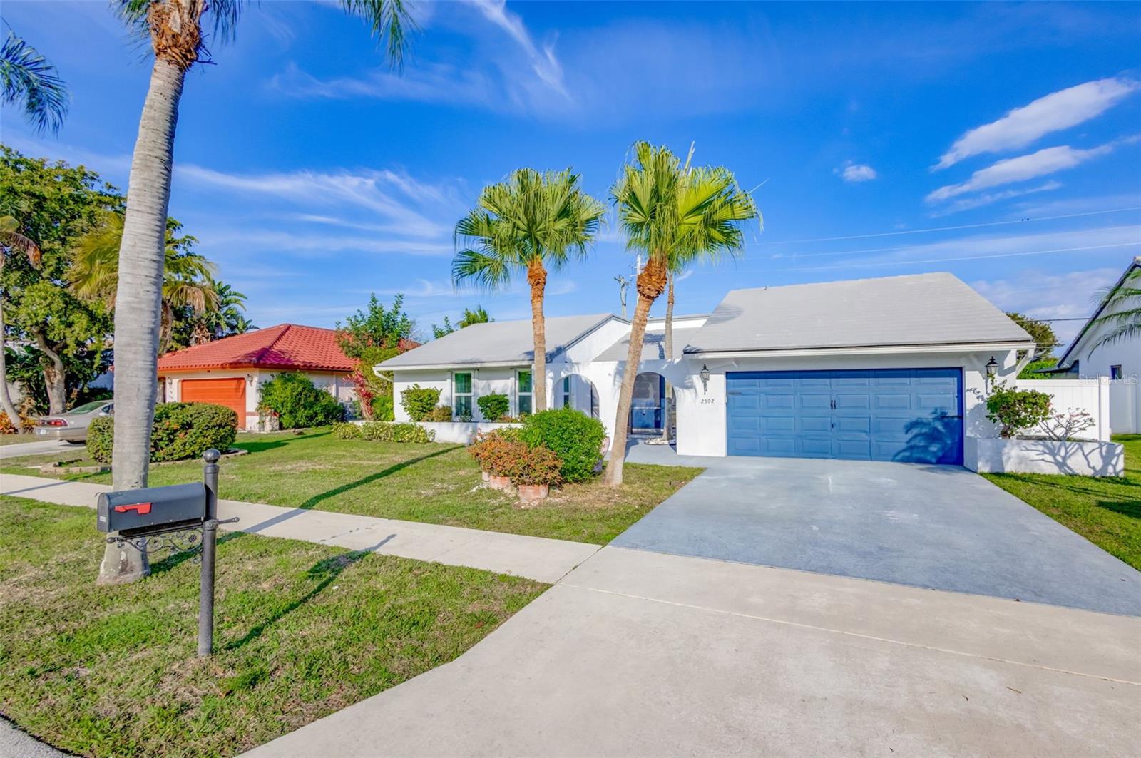 Image 3 of 52 For 2502 23rd Cranbrook Drive