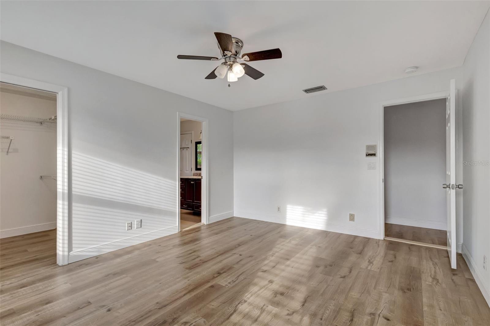 Image 32 of 52 For 2502 23rd Cranbrook Drive