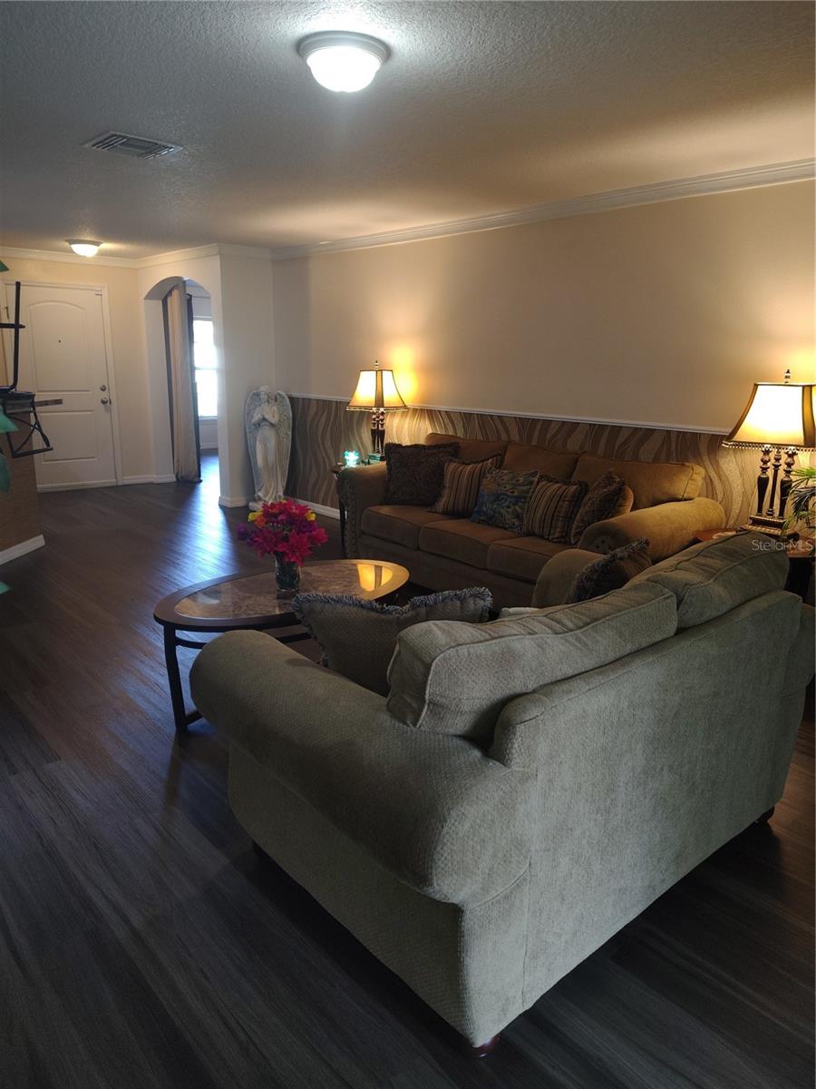 Image 26 of 31 For 2665 Rotherham Road