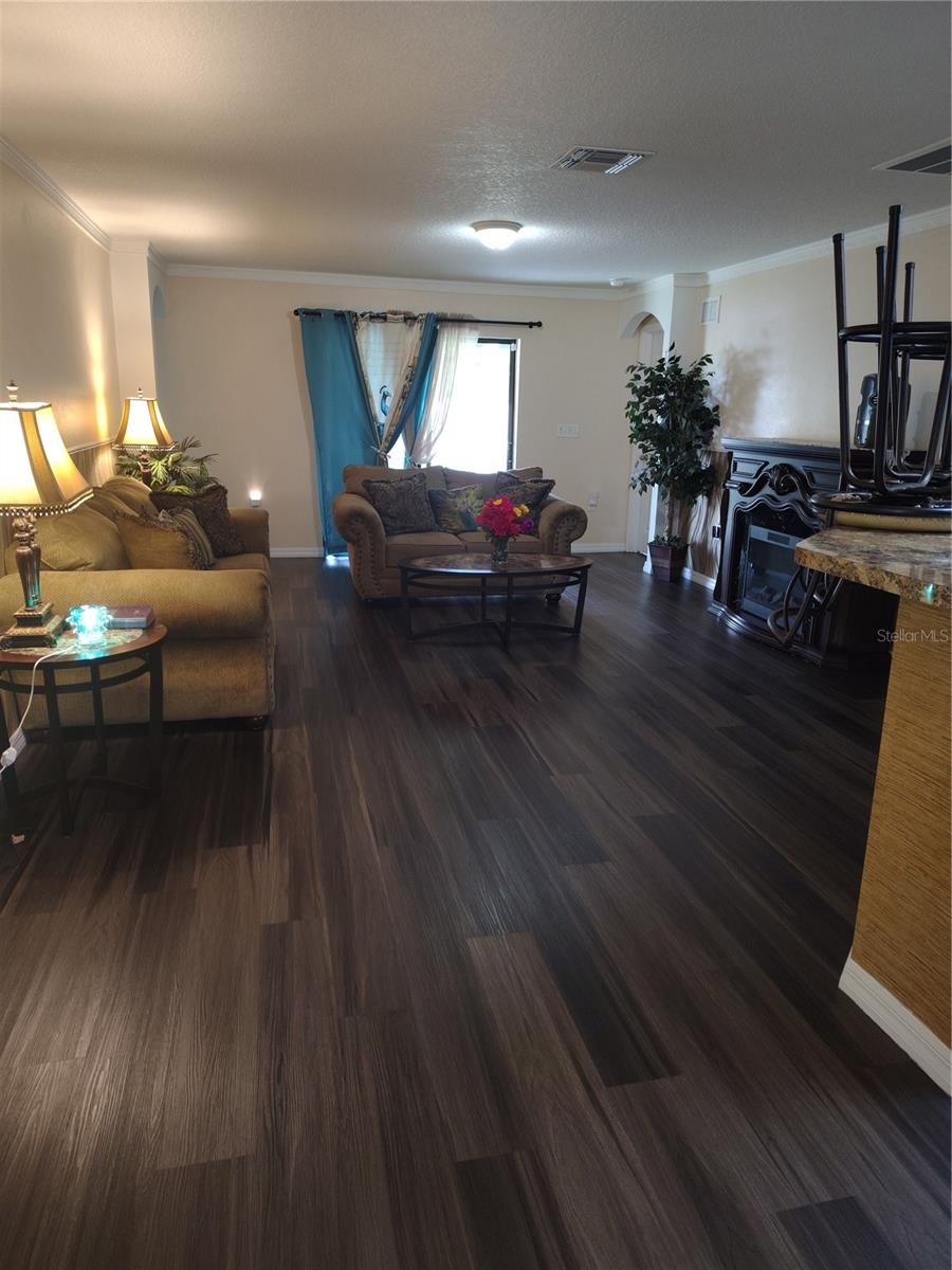 Image 27 of 31 For 2665 Rotherham Road