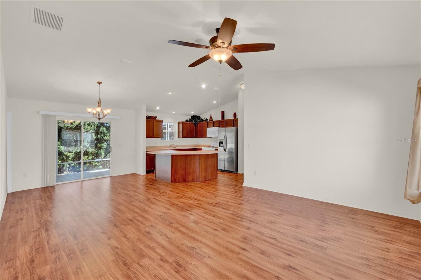 Image 4 of 26 For 381 Corbett Drive