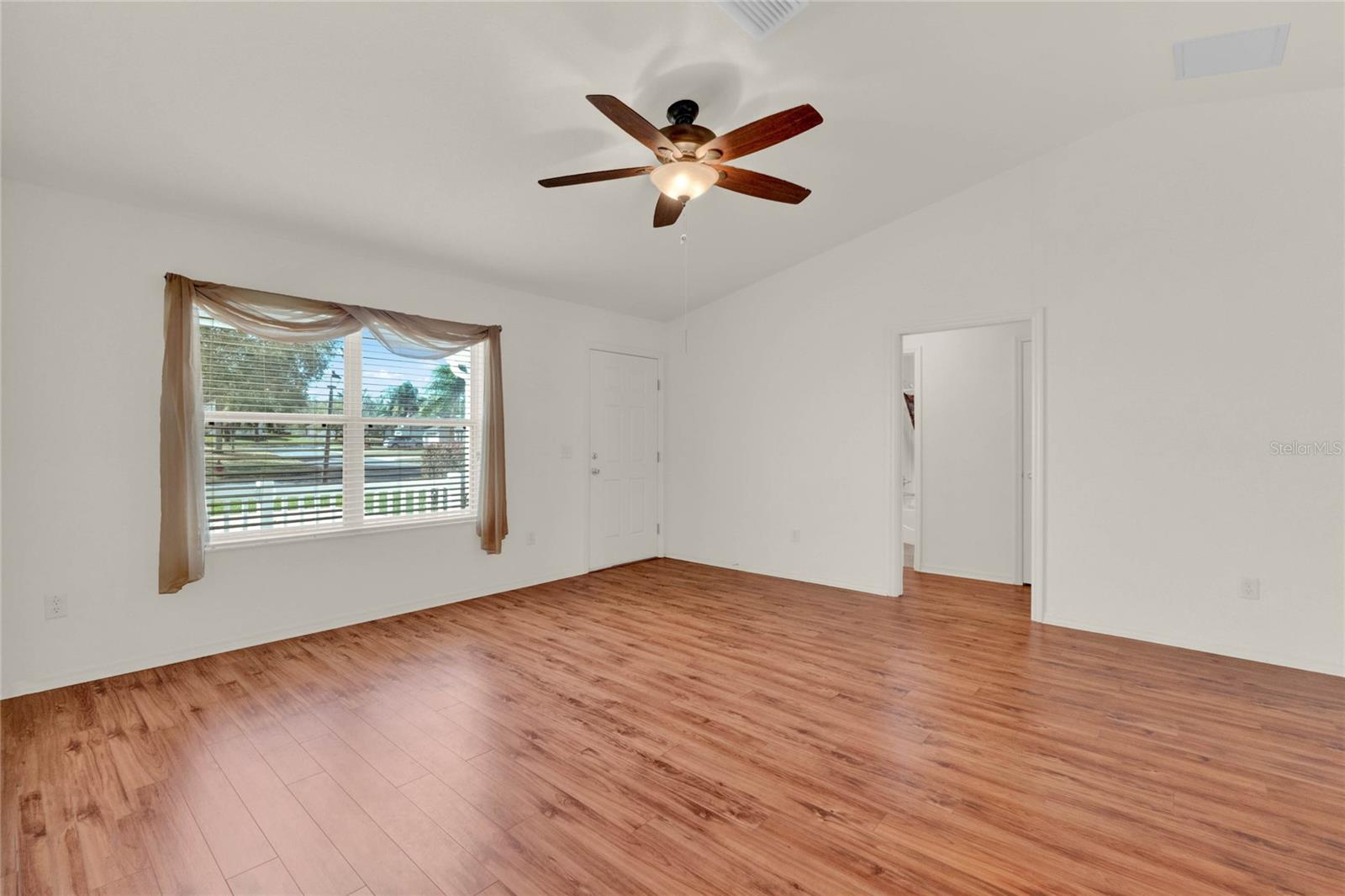 Image 8 of 26 For 381 Corbett Drive