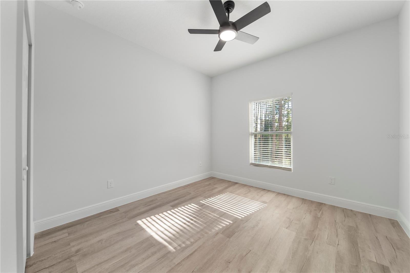 Image 25 of 33 For 808 Tedder Road Se