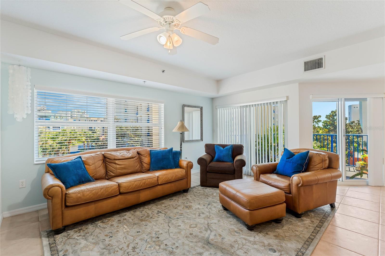 Image 9 of 39 For 5300 Atlantic Avenue 7-301