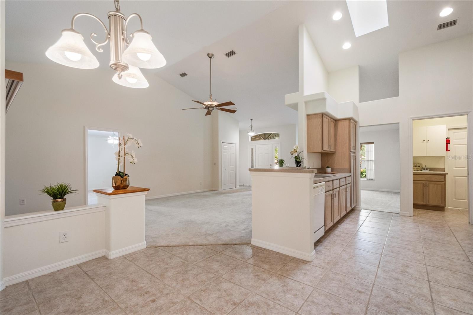 Image 13 of 51 For 4862 El Camino Drive