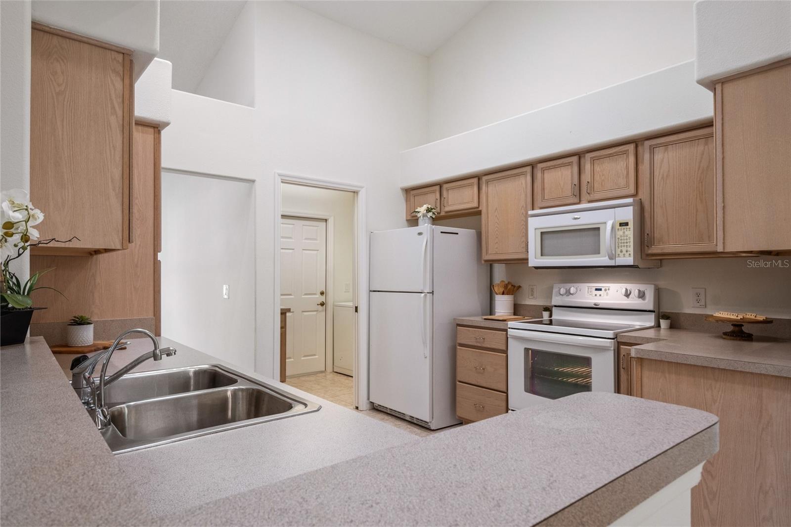 Image 18 of 51 For 4862 El Camino Drive