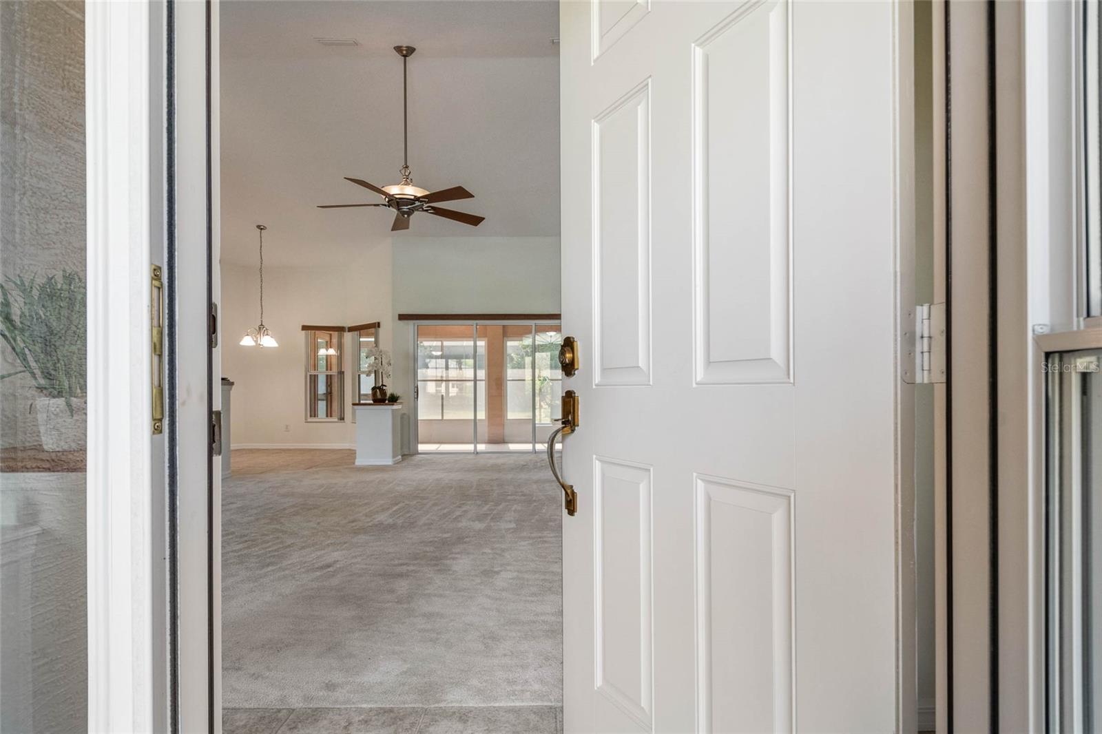 Image 4 of 51 For 4862 El Camino Drive